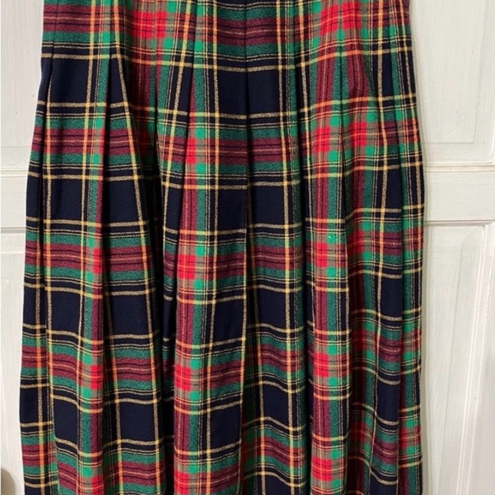 Vintage 80s- Chaus- Pleated Tartan, Plaid A-Line Skirt- fringe - Picture 5 of 8